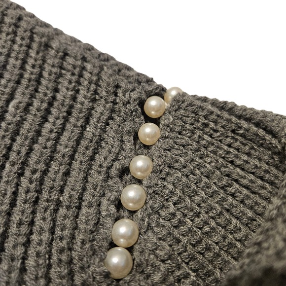 Mustard Seed Womens Gray Pearl Embellished Long Sleeve Knit Sweater Size M - Picture 2 of 11